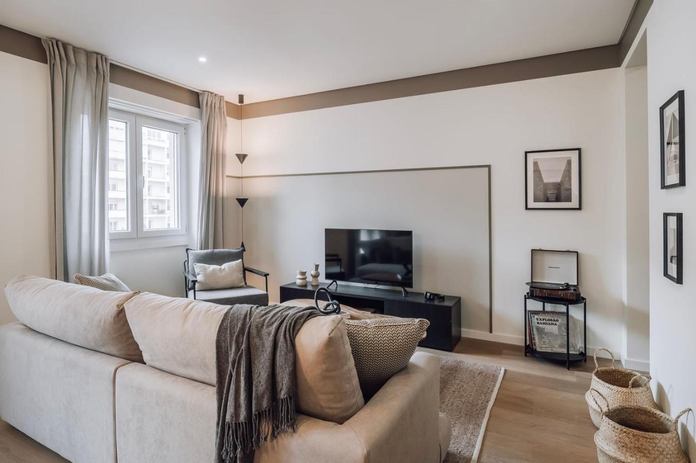 Ofir - 2 Bedrooms And Office In Alvalade